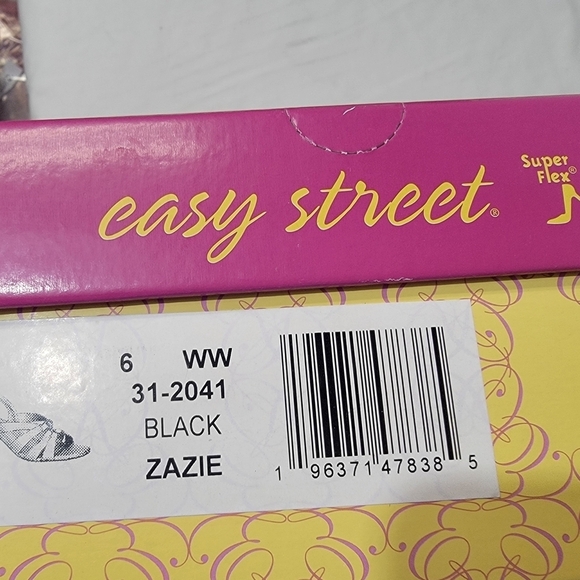 Easy Street Zazie Strappy Black Women's Sandals Womens Size 6 Wide - Picture 6 of 10